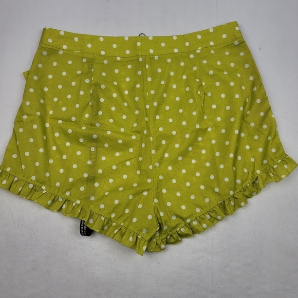NWT lime polka dot frill trim high waisted shorts - Picture 5 of 6